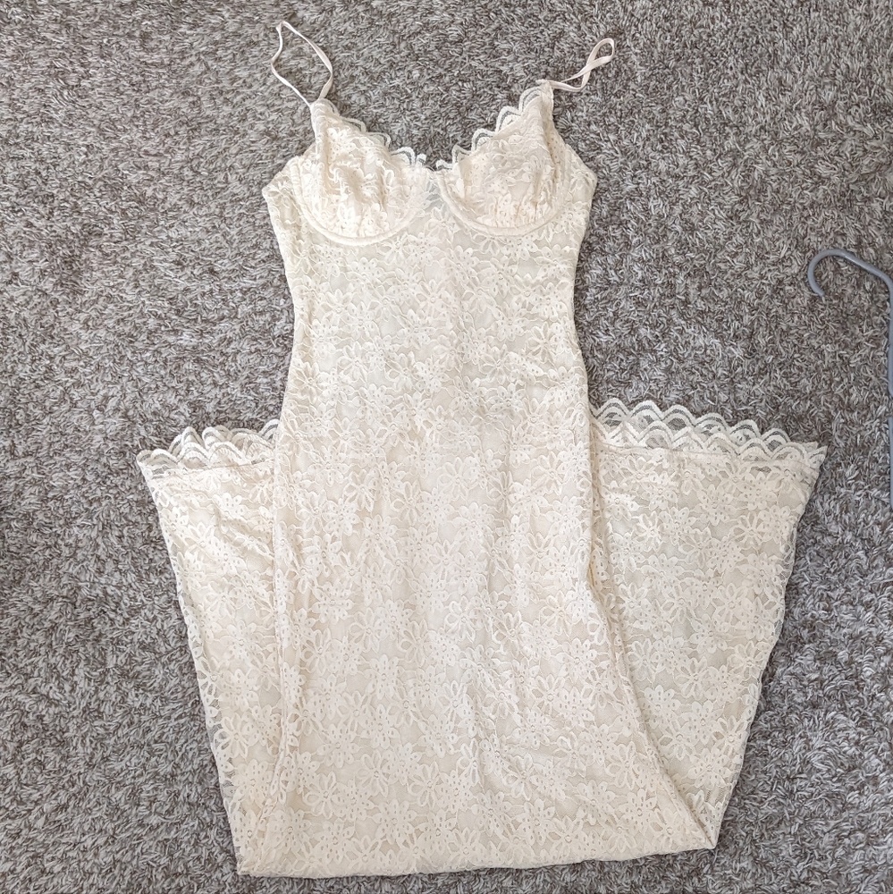 NWT Joelle Lace Cupped Maxi Dress - Ivory - Picture 4 of 6